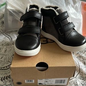 NWB toddler size 7 Ugg high tops